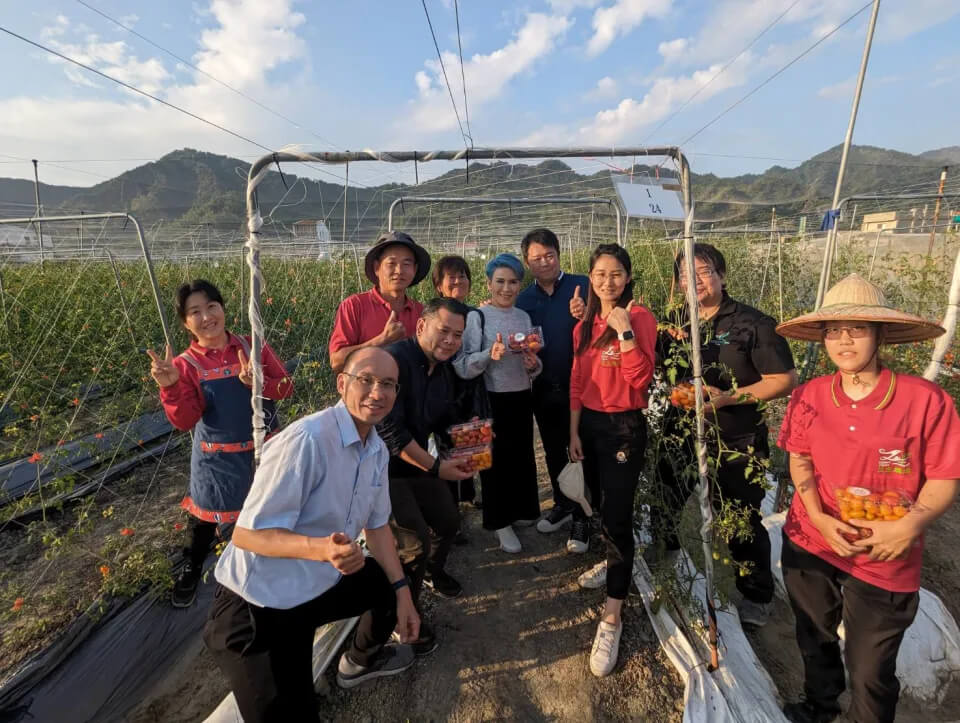 61f8a1561c13f2af89aed0bbef0b9c2a